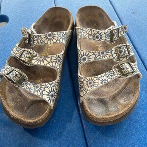 Birkenstock Florida Sandals, Blue and White 3 strap design, Size 6.5 or 37 Euro